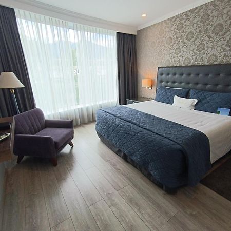 Aparta Hotel Torres De Suites Quito Luaran gambar